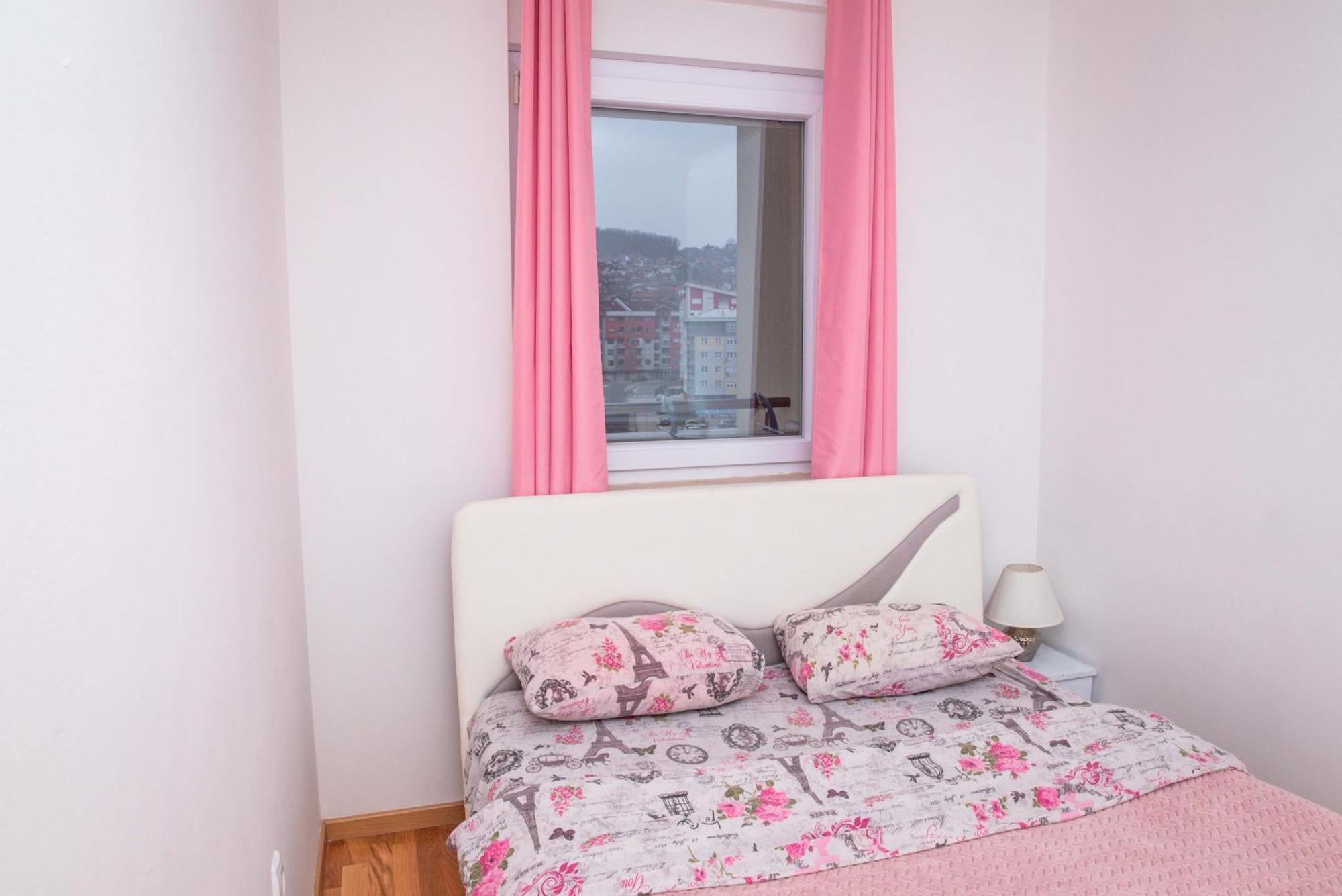 Apartman Royal 2 Doboj Ngoại thất bức ảnh